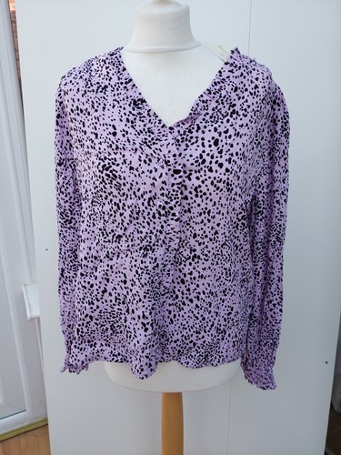Dannii minogue blouse neck - dannii, v
