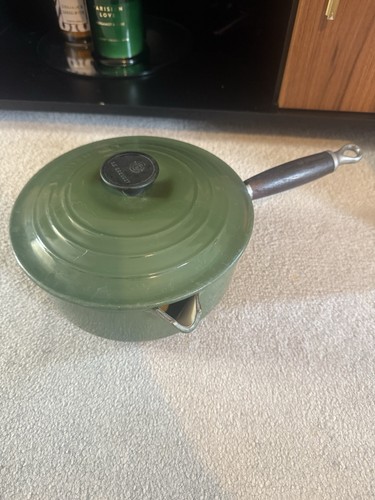 Creuset green cast iron - creuset,