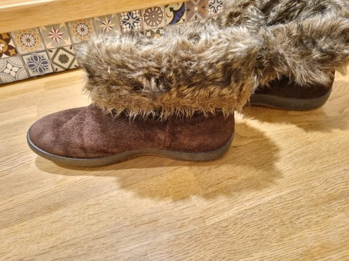 White stuff fur lined - stuff,