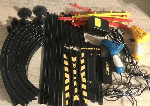 Micro scalextric bundle - scalextric, track