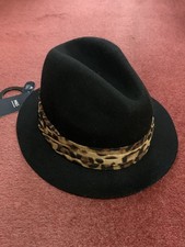 M&S Black / Leopard Wool