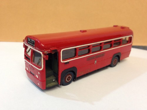 Kit built model white - kit,