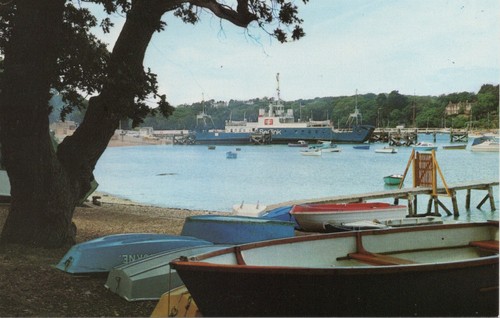 Wootton creek and sealink - creek, car