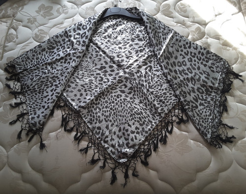 Black silver sparkly - &,
