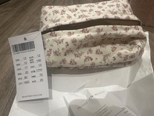 Brandy Melville Floral Makeup