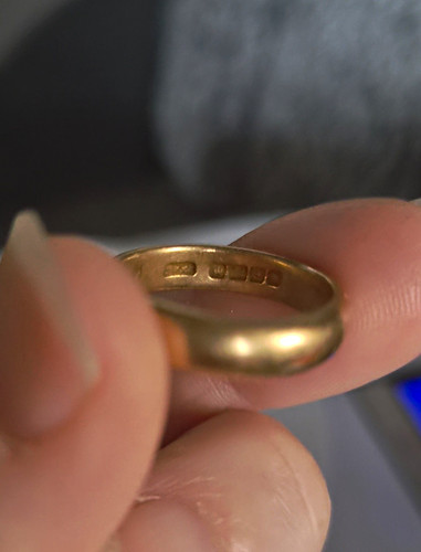 22ct yellow gold plain - 22ct,
