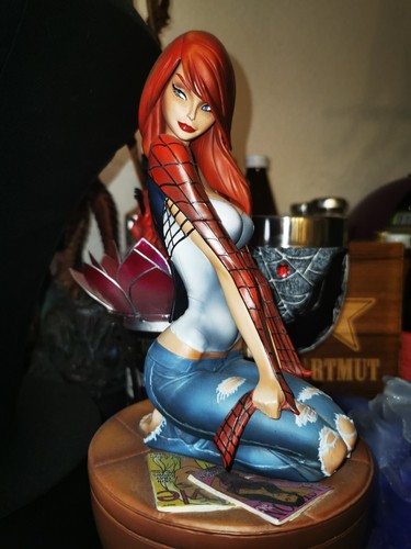 Sideshow collectibles mary - sideshow,