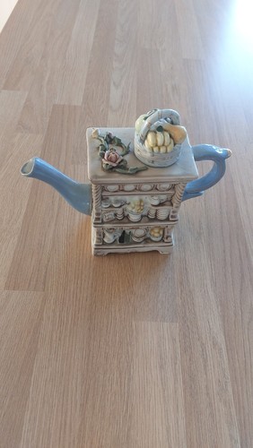 Quirky teapot with fruity - quirky,