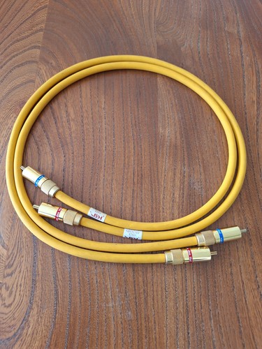 Van den hul d 102 - van, m.