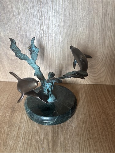 Bronze dolphin seaweed - , in