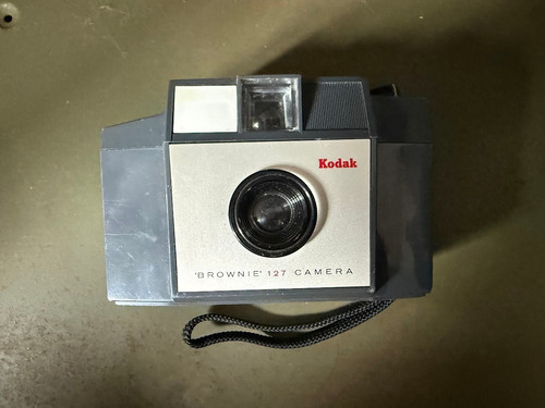 Vintage 1965 kodak brownie - 1965-67,