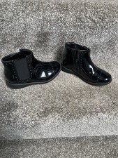CLARKS GIRLS KIDS BLACK PATENT LEATHER ANKLE ZIP UP BOOTS UK SIZE 8G