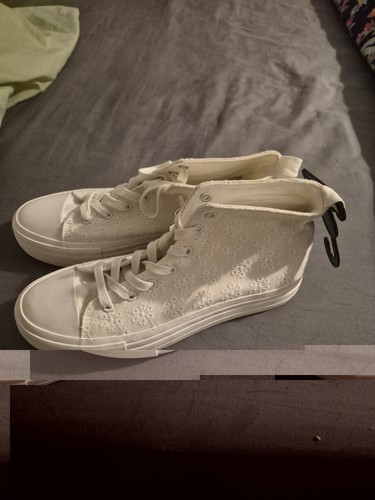 Lace canvas boots - up, primark