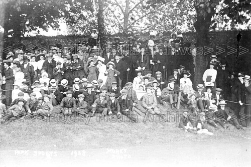 Kgg crowds park sports - crowds,