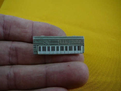 Roland d50 synthesizer - roland,