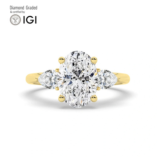 Oval diamond trilogy ring - oval,