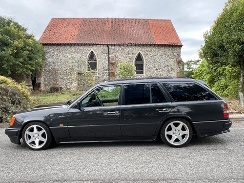 Mercedes s124 estate amg - mercedes, kit