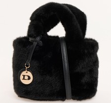 Black Faux Fur Dune  Darcyo