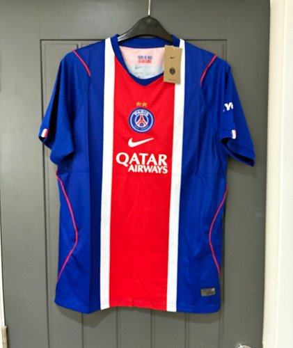 Psg home shirt - 26/27,