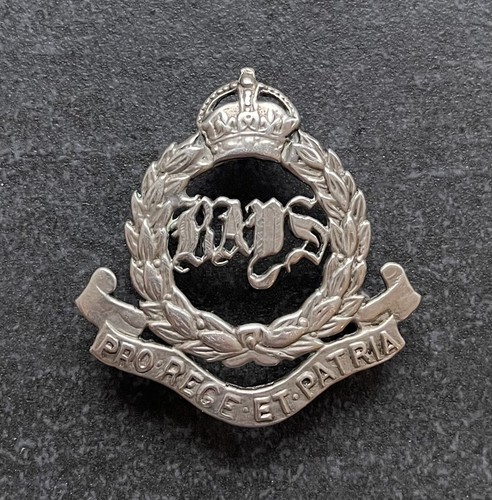 Genuine queen bays 2nd - bays,