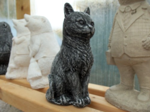 Concrete garden ornament - ,