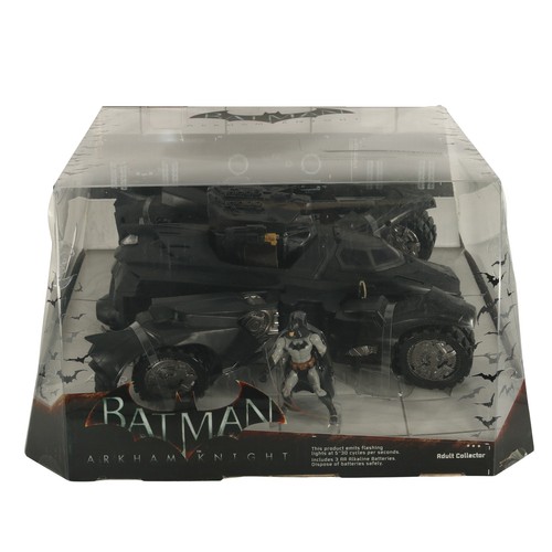 Batmobile sdcc exclusive 18 - batmobile,
