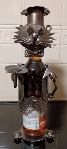 Metal cat wine - wine, holder