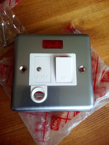 13a switched fused - x,