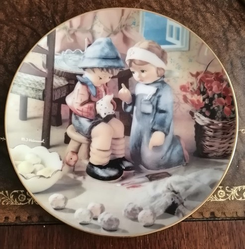 Hummel collectable plate - hummel,