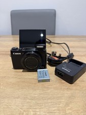 Canon PowerShot G7X  (G7X mark I)20.3 MP Optical 4.2X Zoom Digital Camera