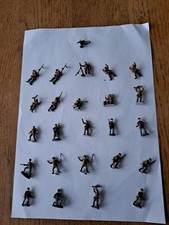 25 x Russian Infantry Ww2 Hand Painted Soldiers in 1 : 72 Scale