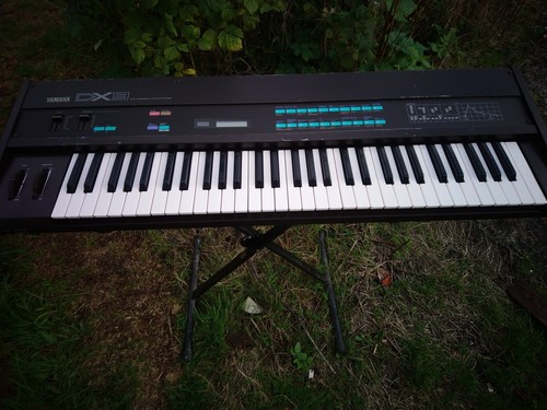 Yamaha dx9 vintage synthesizer - yamaha,