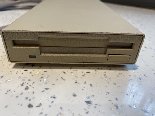 Commodore amiga - 🙇🏻,
