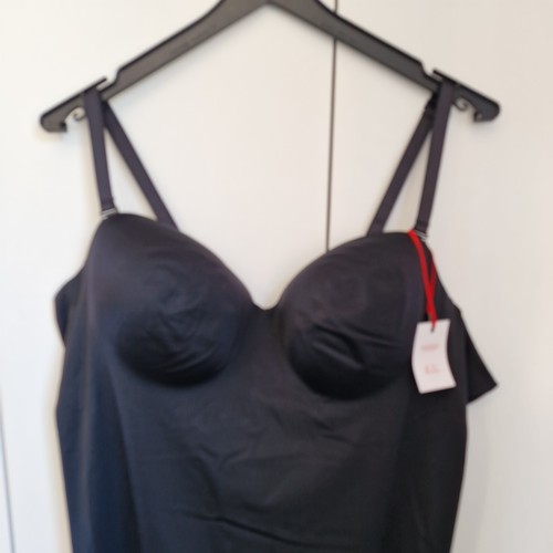 Bnwt ladies magisculpt medium - magisculpt,