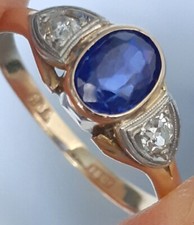 SAPPHIRE AND DIAMOND RING