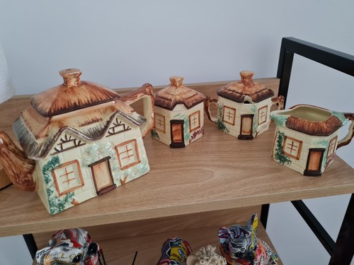 Cottage ware keele - keele, pottery