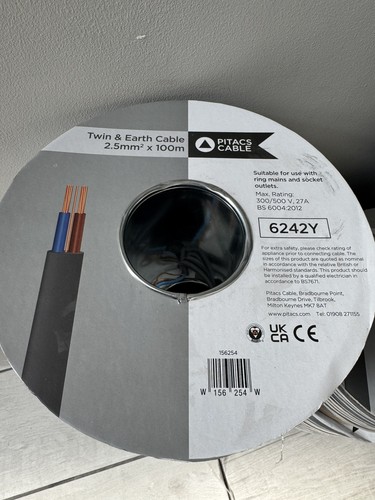 2.5mm twin and earth cables