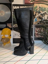 Vintage y2k red or dead 5 real