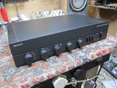 Arcam delta integrated - 90,