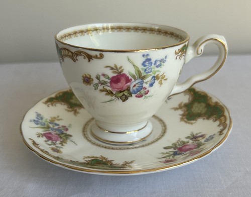 Vintage tea set trio by - tea, trio’s