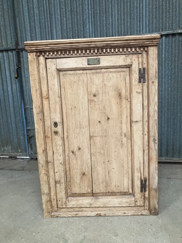 Beautiful antique pine corner - beautiful,