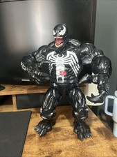 MARVEL VENOM Disney Store
