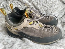 Garmont walking boots size 5 - boots,