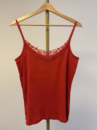 Red lace trim - uk,
