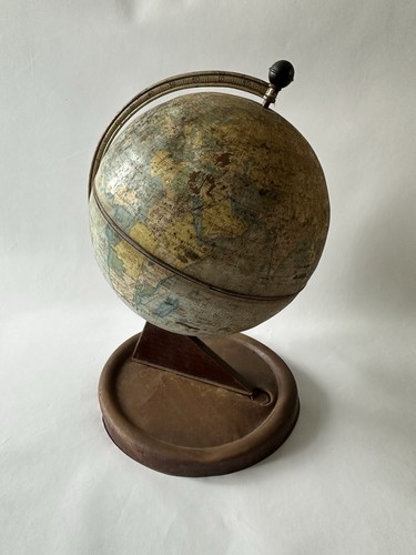 Small vintage metal - small, globe