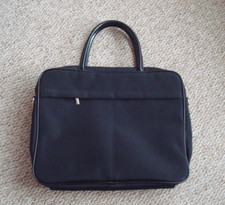 Lady's Document Bag with Two Zipped Compartments and Internal Pockets