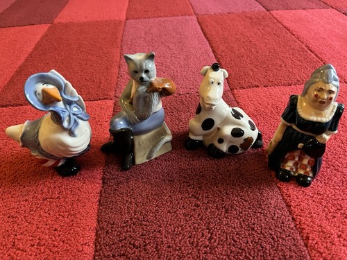 Pantomime set wade pottery - wade,