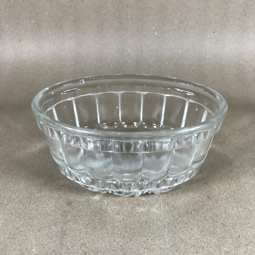 Vintage pressed glass floral - pressed,