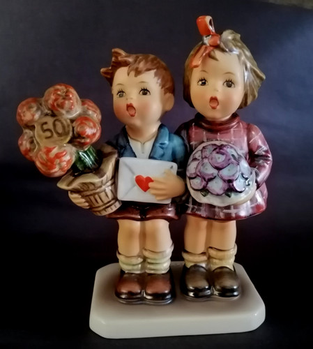 Vintage goebel hummel figurine - goebel,