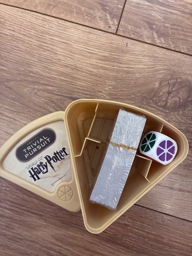 Trivial pursuit harry potter - trivial,